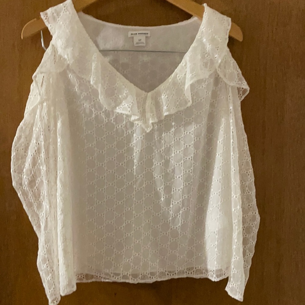 Beautiful, cream blouse Club Monaco